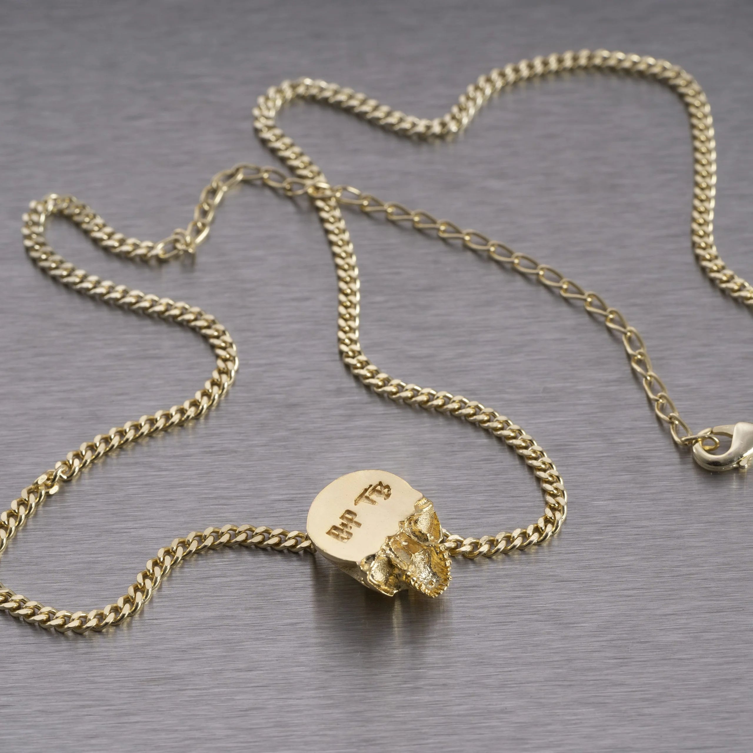 Skull Necklace Travis Barker Gold
